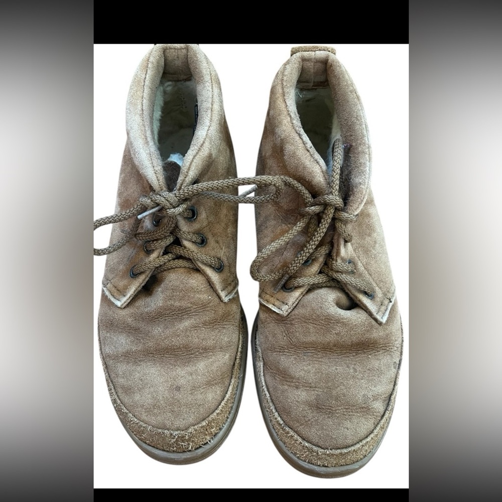 Ugg size medium 7 to 8 lined lace up shoes boots. Unisex